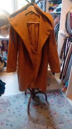Bruine jas met capuchon - Maat M, Maat 38/40 (M), Bruin, Ophalen of Verzenden, Onbekend