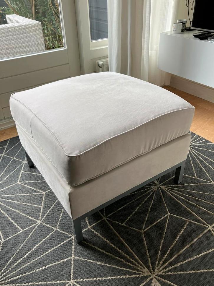 Mooie hocker, Huis en Inrichting, Banken | Voetenbanken en Poefen, Gebruikt, 50 tot 75 cm, 50 tot 75 cm, Vierkant, Ophalen