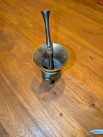 Vijzel en stamper, Antiek en Kunst, Antiek | Koper en Brons, Ophalen of Verzenden, Brons