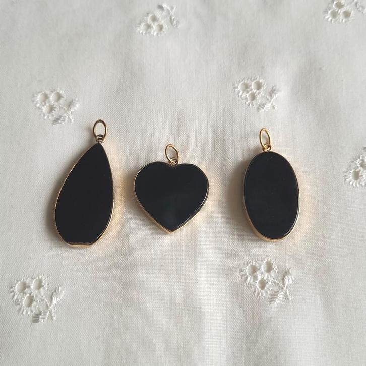 Zwarte onyx edelsteen hanger, Sieraden, Tassen en Uiterlijk, Kettinghangers, Nieuw, Steen of Mineraal, Zwart, Overige voorstellingen