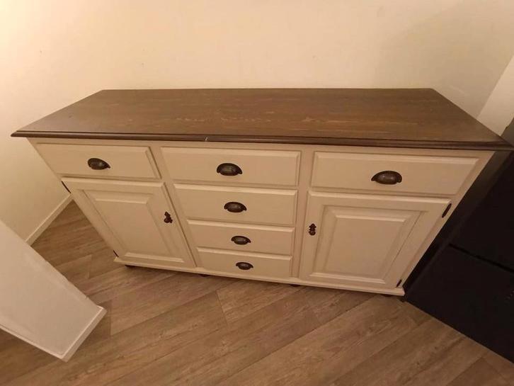 Oude kast met veel opbergruimte, Huis en Inrichting, Kasten | Kledingkasten, Gebruikt, Minder dan 100 cm, 150 tot 200 cm, 50 tot 75 cm