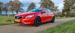 Zeer nette Volvo V40 1.6 T2 120PK 2013 Rood, Voorwielaandrijving, 1596 cc, Stof, Zwart