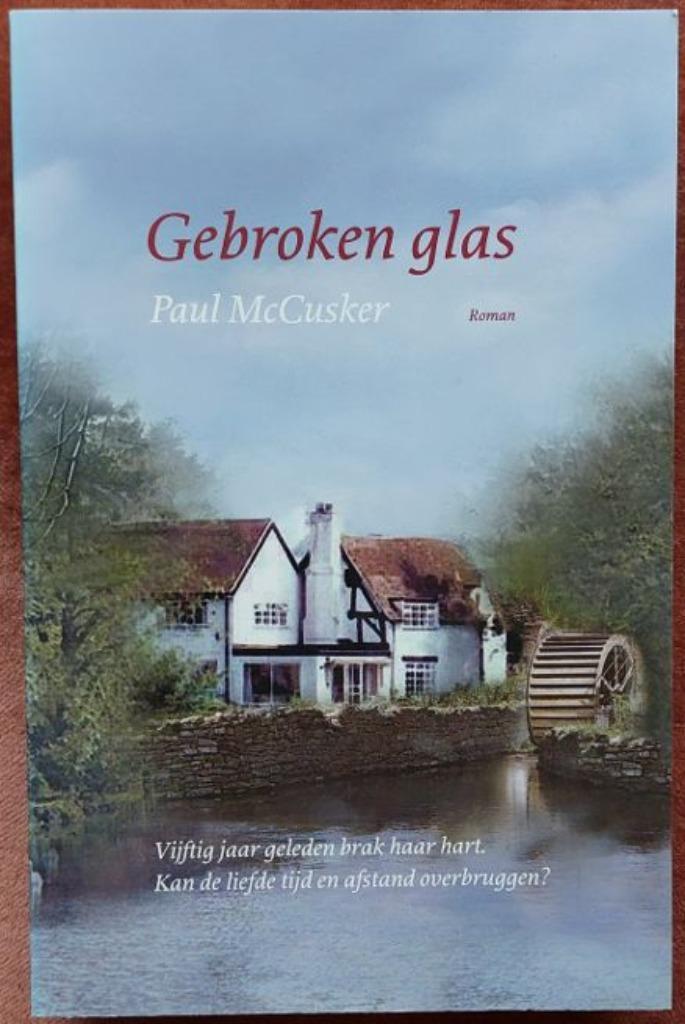 Gebroken glas - P. McCusker, Boeken, Romans, Zo goed als nieuw, Ophalen of Verzenden