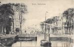 Brielle (Z.H.) Kostverloren, veel Volk op brug, gelopen 1911, Verzamelen, Ansichtkaarten | Nederland, Ophalen of Verzenden, Voor 1920
