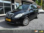 Lancia Ypsilon 1.2 Argento NW APK | AIRCO | ELEKTR RAMEN, Voorwielaandrijving, Gebruikt, Zwart, Origineel Nederlands