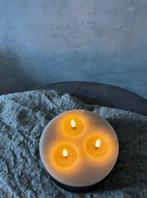 Led Kaars Drie Lonten Beige *Letop, kleine beschadiging!*, D, Overige materialen, Beige, Nieuw
