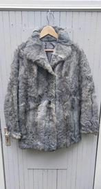 Vintage grijze geitenbont damesjas van Kara, Kleding | Dames, Ophalen of Verzenden, Gedragen, Grijs