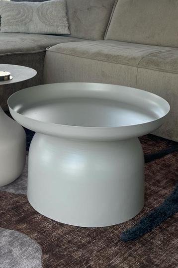 By Boo salontafel beschikbaar voor biedingen