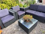 Zwart loungeset met kussens en tafel, Tuin en Terras, Ophalen, 4 zitplaatsen, Kunststof, Gebruikt