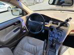 Volvo V70 Cross Country 2.4 T Comfort Line | Airco | Cruise, Auto's, Volvo, Beige, Zwart, Vierwielaandrijving, 92 €/maand