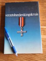 Gedenkboek verzetsherdenkingskruis, Ophalen of Verzenden, Gelezen