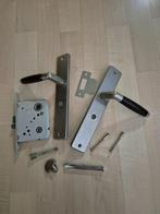 WC deurkruk + slot, Doe-het-zelf en Verbouw, Hang- en Sluitwerk, Ophalen of Verzenden, Gebruikt, Overige materialen, Slot