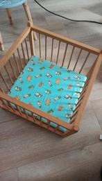 Houten poppenbox met kussen, Kinderen en Baby's, Speelgoed | Poppen, Ophalen, Babypop