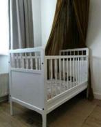 Scandinavische VINTAGE ledikantje uit de SIXTIES!, Kinderen en Baby's, Babywiegjes en Ledikanten, Ophalen, Ledikant