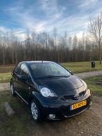 Toyota Aygo 1.0 12V Vvt-i 3DRS MMT 2010 Zwart, Auto's, Voorwielaandrijving, Stof, Zwart, 4 stoelen