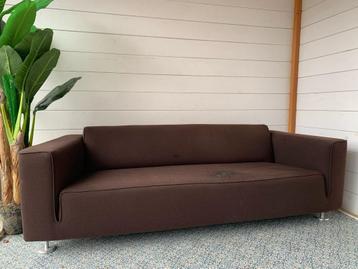 Design on Stock 3-zits bank – Tijdloos comfort met karakter beschikbaar voor biedingen