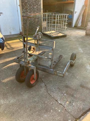 Pompwagen / plukkar beschikbaar voor biedingen