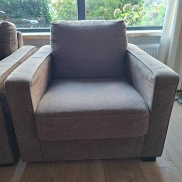 2 stoffen fauteuils voor 35 euro beschikbaar voor biedingen
