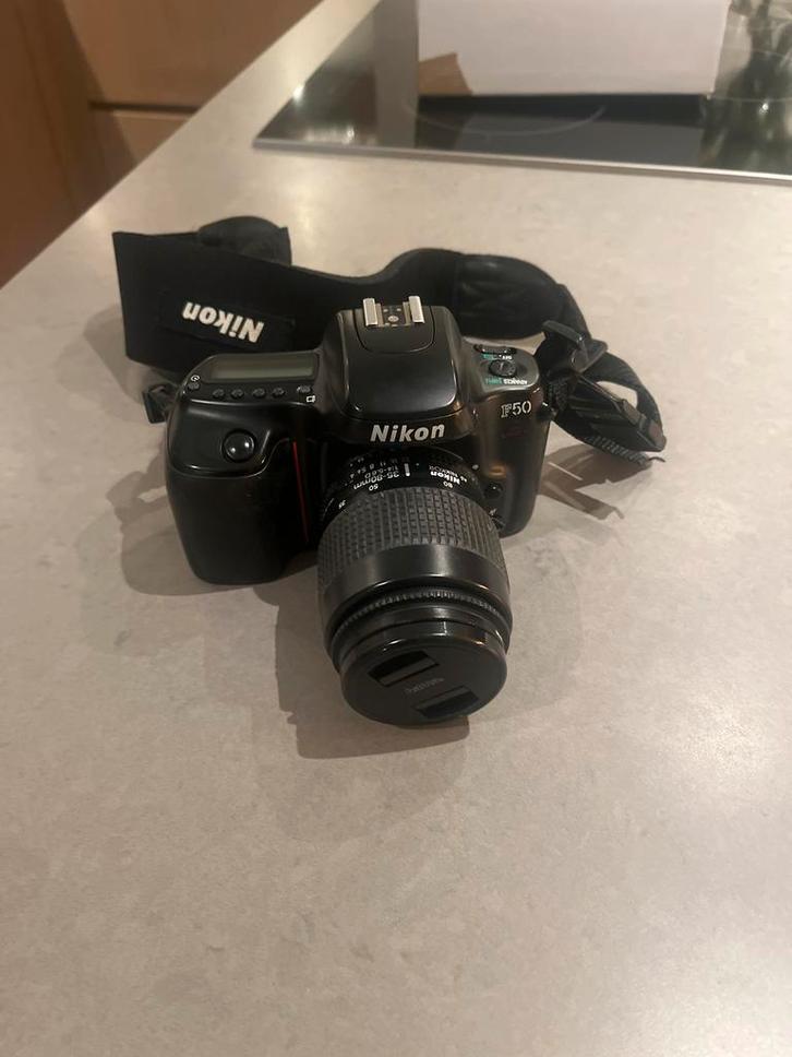 Nikin F50 camera inclusief lens, Audio, Tv en Foto, Fotocamera's Analoog, Zo goed als nieuw, Spiegelreflex, Nikon, Ophalen of Verzenden