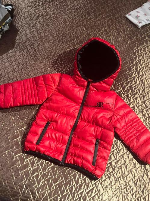 RIVER ISLAND jas met capuchon maat 92 origineel zgan, Kinderen en Baby's, Kinderkleding | Maat 92, Zo goed als nieuw, Jongen, Jas