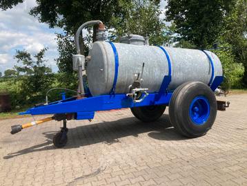 Watertank waterwagen giertank mesttank beschikbaar voor biedingen