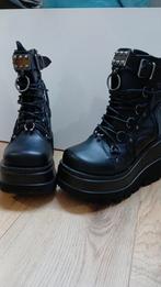Demonia shaker60 maat 37, Kleding | Dames, Schoenen, Hoge laarzen, DemoniaCult, Zwart, Ophalen of Verzenden