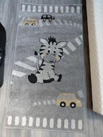 Kinderkamer tapijt met zebra en auto's, Huis en Inrichting, Ophalen, Gebruikt, 100 tot 150 cm, Kindvriendelijk