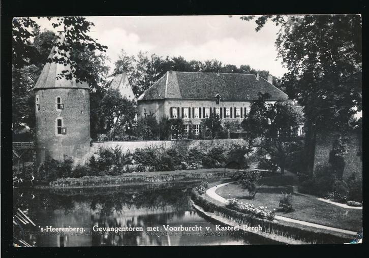 's Heerenberg - Gevangentoren Kasteel Bergh [KRST009-2250, Verzamelen, Ansichtkaarten | Nederland, Gelopen, Gelderland, 1940 tot 1960
