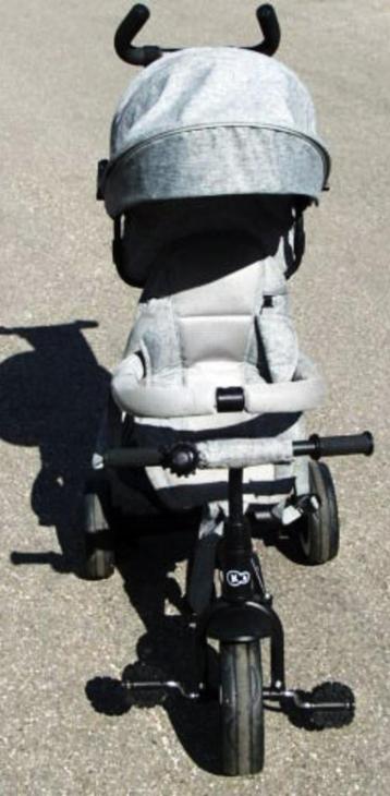 Kinderwagen met kap en trappers beschikbaar voor biedingen