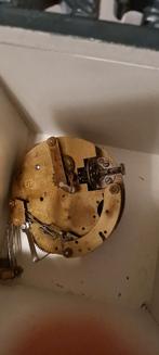 Uurwerk antiek, Ophalen