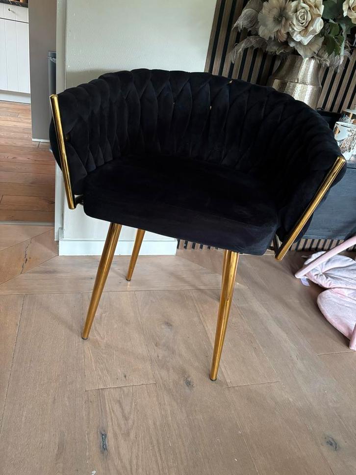 4 stuks Zwarte Velvet Stoelen met Gouden Poten, Huis en Inrichting, Stoelen, Zo goed als nieuw, Eén, Metaal, Zwart, Ophalen