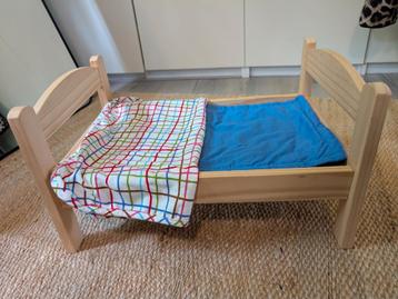Poppenbed van Ikea, hout z.g.a.n. beschikbaar voor biedingen