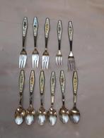 Royal albert flower of the month vork lepel 10.00 p.s, Ophalen