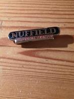 NUFFIELD, Verzamelen, Speldjes, Pins en Buttons, Verzenden, Zo goed als nieuw, Transport, Speldje of Pin