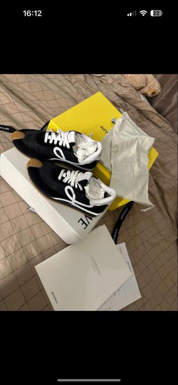 Loewe dames sneakers zo goed als nieuw 38 beschikbaar voor biedingen