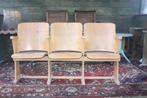 Houten vintage bioscoop stoelen ( 4 en 6 stoelen), Ophalen