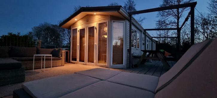LUXE BEACH CHALET - MANTELZORG / STACARAVAN - Caravan, Caravans en Kamperen, Stacaravans, tot en met 6, Ophalen