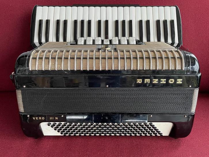 Mooie duitse Hohner Verdi III N accordeon . 120 bas ., Muziek en Instrumenten, Accordeons, Gebruikt, Toetsaccordeon, 120-bas, Hohner