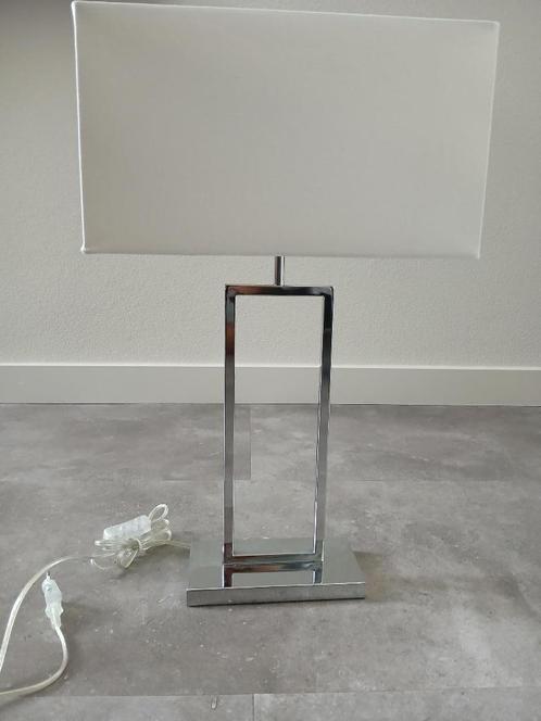 Schemerlamp, Huis en Inrichting, Lampen | Tafellampen, Zo goed als nieuw, 50 tot 75 cm, Stof, Ophalen