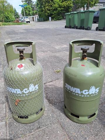 Gasflessen leeg beschikbaar voor biedingen