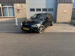BMW 1-Serie 118i high exclusieve Aut 2018 Zwart, 65 €/maand, 1295 kg, Zwart, Origineel Nederlands