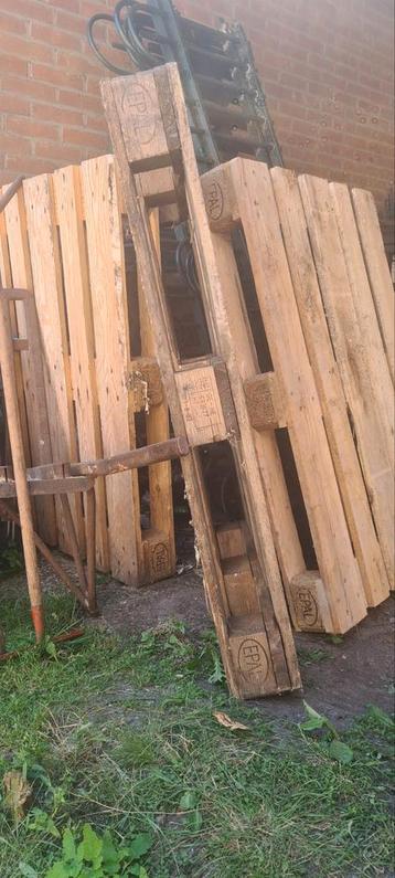3 Europallets beschikbaar voor biedingen