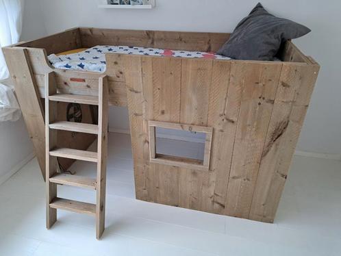 Half hoogslaper, Huis en Inrichting, Slaapkamer | Stapelbedden en Hoogslapers, Zo goed als nieuw, Hoogslaper, 200 cm, Eenpersoons