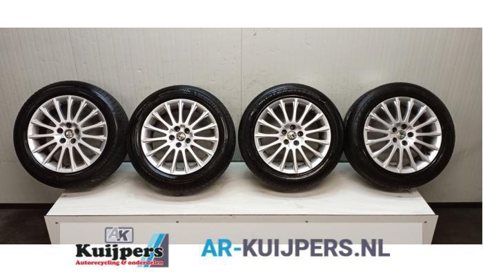 Sportvelgenset + banden van een Alfa Romeo 147, Auto-onderdelen, Banden en Velgen, Personenwagen, Gebruikt