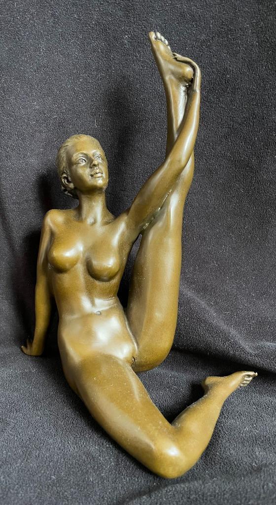 Bronzen naakte dame, licht erotisch J.Mavchi zuiver brons, Antiek en Kunst, Kunst | Beelden en Houtsnijwerken, Ophalen of Verzenden