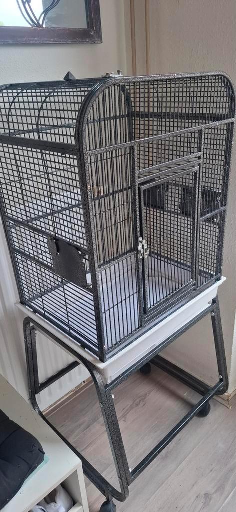 Antraciet montana vogel kooi, Dieren en Toebehoren, Vogels | Hokken en Kooien, Gebruikt, Vogelkooi, Metaal, Ophalen of Verzenden