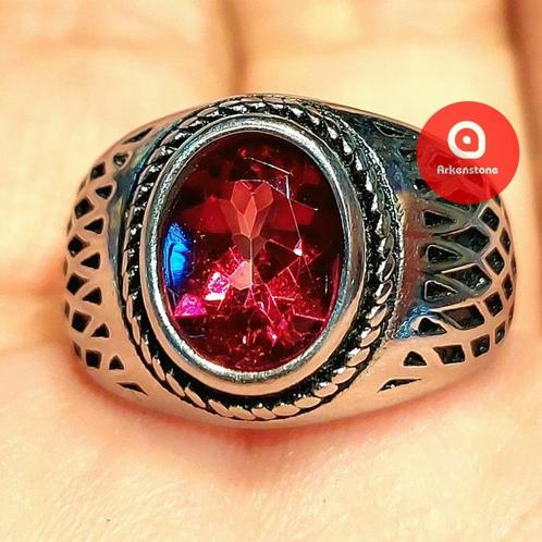 Elegante Ring met fascinerende Rode Topaas CAR42, Antiek en Kunst, Kunst | Niet-Westerse kunst, Verzenden