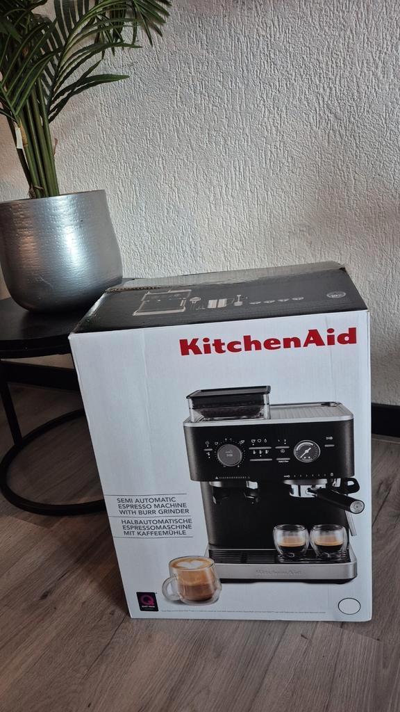 Nieuw KitchenAid Espresso Machine, Witgoed en Apparatuur, Koffiezetapparaten, Nieuw, Koffiebonen, Espresso apparaat, 10 kopjes of meer