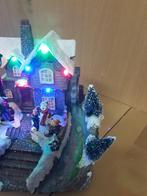 Kerst huis , kerst tafereel met beweging en verlichting, Diversen, ., Ophalen of Verzenden, Zo goed als nieuw, .