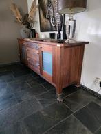 Massief notenhouten dressoir, Zo goed als nieuw, 200 cm of meer, Met deur(en), Overige houtsoorten